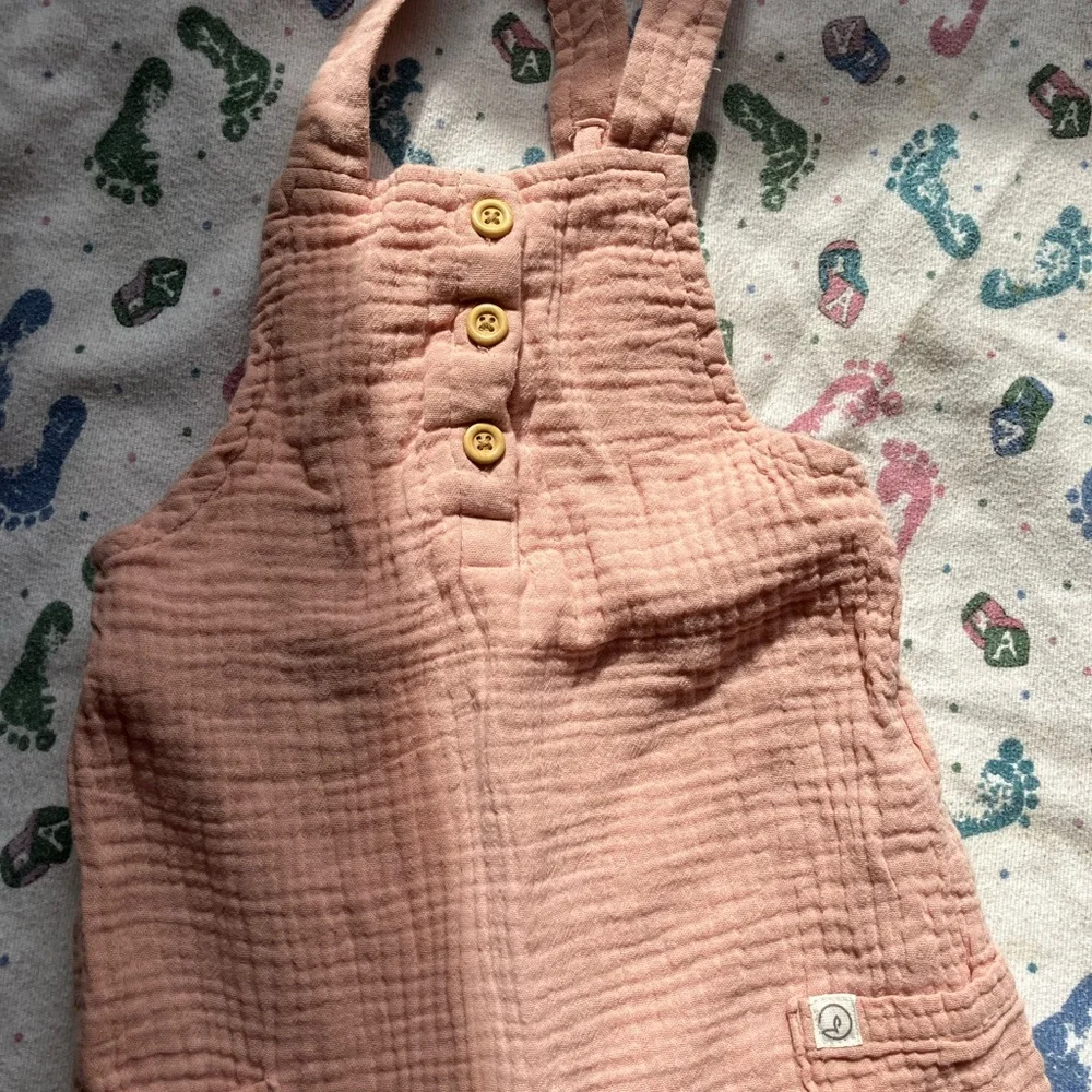 Pink Overalls - Picture 4 of 5
